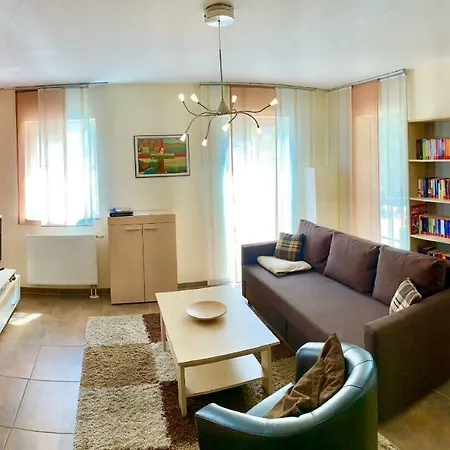 乌斯多姆住宅度假公寓 Karlshagen